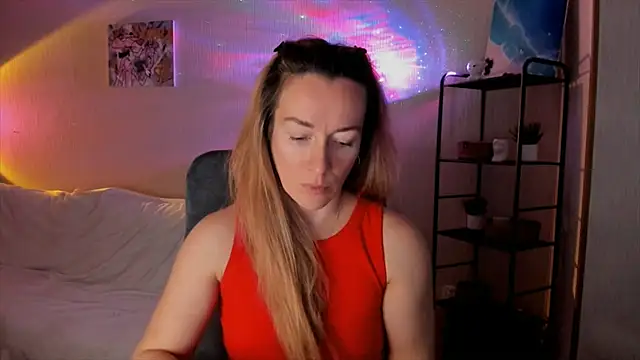 RebeccaMartinez online show from 11-10-25, 06:12