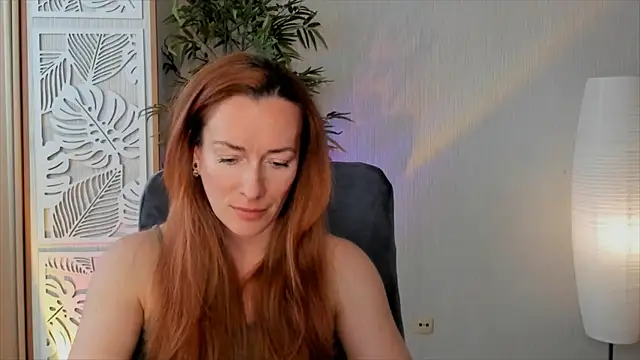 RebeccaMartinez online show from 05-10-26, 07:02
