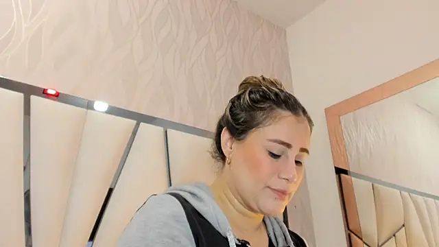 kimberly7  online show from 10-30-25, 11:44