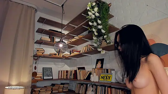 Snapshot of Riskyproject chatting on 12-07-24, 10:34 Riskyproject online show from 12-07-24, 10:34