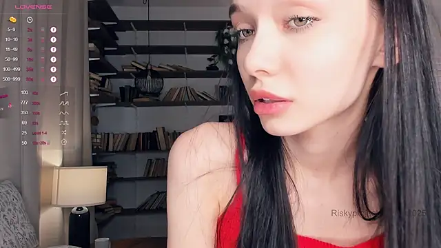 Snapshot of Riskyproject chatting on 02-28-25, 01:14 Riskyproject online show from 02-28-25, 01:14