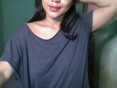 Snapshot of _smiling4u_ chatting on 10-16-25, 09:05 smiling4u online show from 10-16-25, 09:05