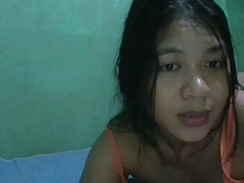 Snapshot of _smiling4u_ chatting on 10-26-25, 01:50 smiling4u online show from 10-26-25, 01:50