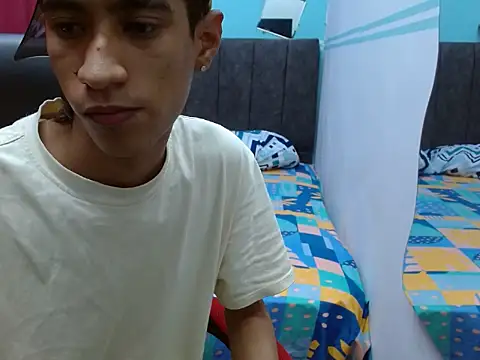 Angelstripboy online show from 03-18-25, 12:38