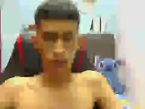 Snapshot of Angelstripboy chatting on 05-11-26, 11:35 Angelstripboy online show from 05-11-26, 11:35