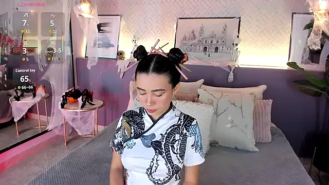 susan cute198 online show from 10-31-25, 12:17