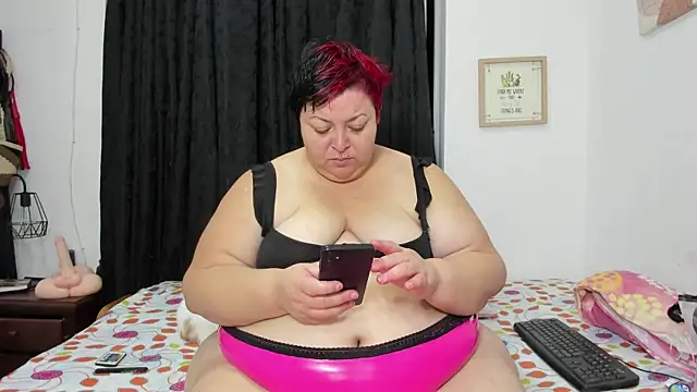 Snapshot of MANDY_GIRL_BBW chatting on 10-06-25, 10:23 MANDY GIRL BBW online show from 10-06-25, 10:23