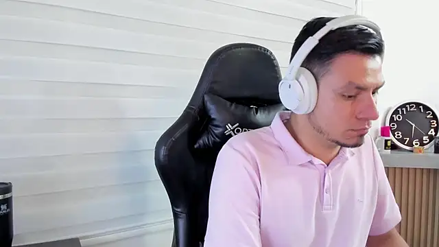 Rick Diesel  online show from 10-27-25, 03:32