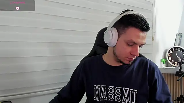 Snapshot of Rick_Diesel_ chatting on 03-11-26, 04:18 Rick Diesel online show from 03-11-26, 04:18