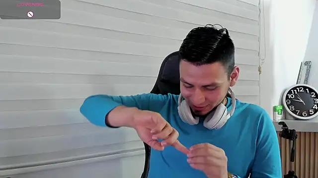 Snapshot of Rick_Diesel_ chatting on 03-17-26, 03:44 Rick Diesel online show from 03-17-26, 03:44