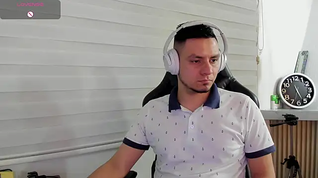 Snapshot of Rick_Diesel_ chatting on 03-28-26, 04:23 Rick Diesel online show from 03-28-26, 04:23