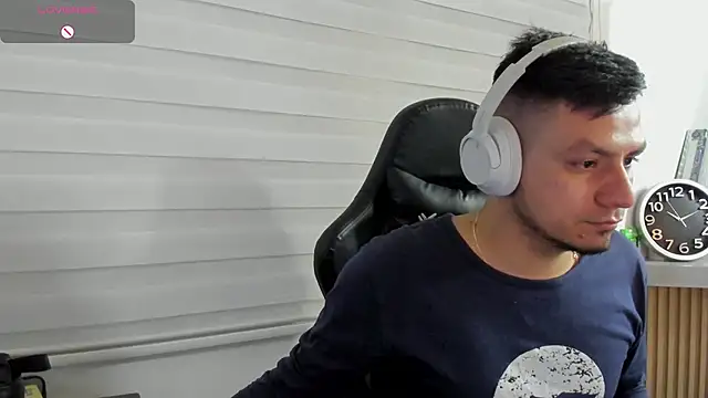 Snapshot of Rick_Diesel_ chatting on 03-30-26, 03:07 Rick Diesel online show from 03-30-26, 03:07