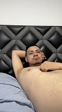 Snapshot of Rick_Diesel_ chatting on 04-04-26, 02:54 Rick Diesel online show from 04-04-26, 02:54