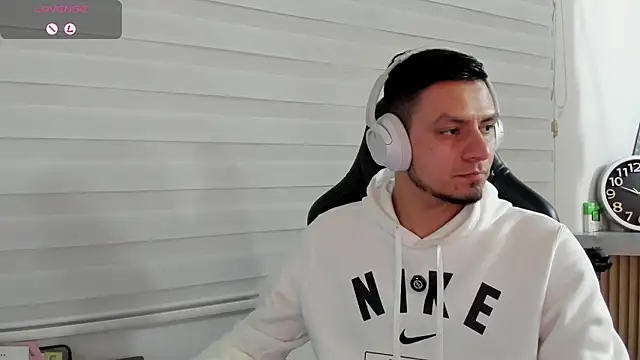 Snapshot of Rick_Diesel_ chatting on 04-11-26, 07:45 Rick Diesel online show from 04-11-26, 07:45