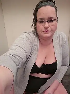 XxGipsyxX online show from 04-25-26, 02:03