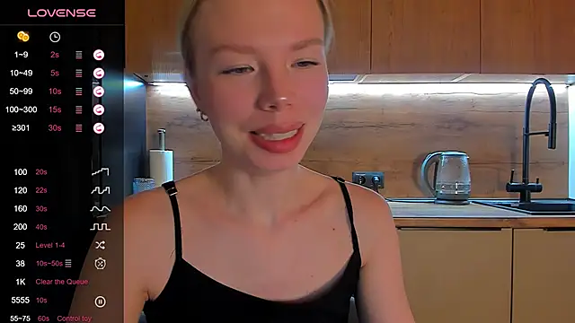 Snapshot of Olivia_Bells chatting on 05-28-26, 09:12 Olivia Bells online show from 05-28-26, 09:12