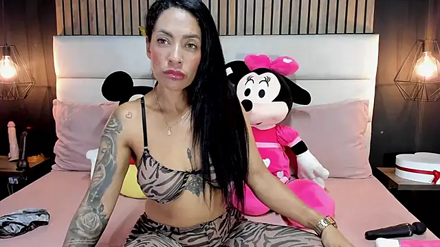 Snapshot of NiicolleMiller chatting on 02-24-25, 10:58 NiicolleMiller online show from 02-24-25, 10:58