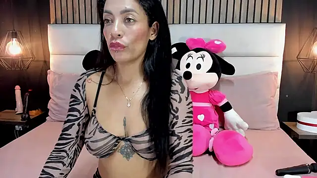 Snapshot of NiicolleMiller chatting on 02-25-25, 01:17 NiicolleMiller online show from 02-25-25, 01:17