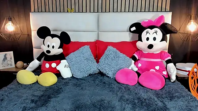 Snapshot of NiicolleMiller chatting on 02-28-25, 06:31 NiicolleMiller online show from 02-28-25, 06:31