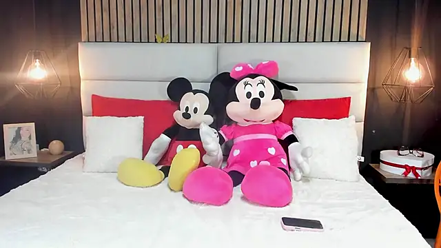 Snapshot of NiicolleMiller chatting on 03-10-25, 10:24 NiicolleMiller online show from 03-10-25, 10:24