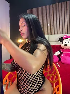 Snapshot of NiicolleMiller chatting on 03-12-25, 10:07 NiicolleMiller online show from 03-12-25, 10:07