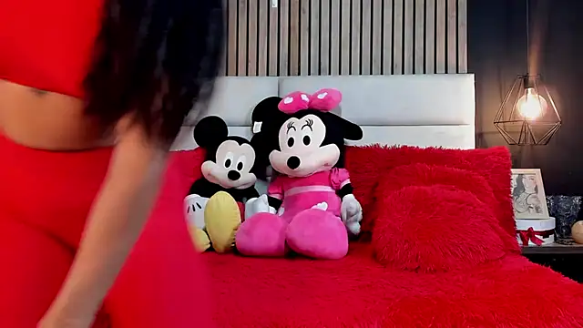 Snapshot of NiicolleMiller chatting on 09-24-25, 05:05 NiicolleMiller online show from 09-24-25, 05:05