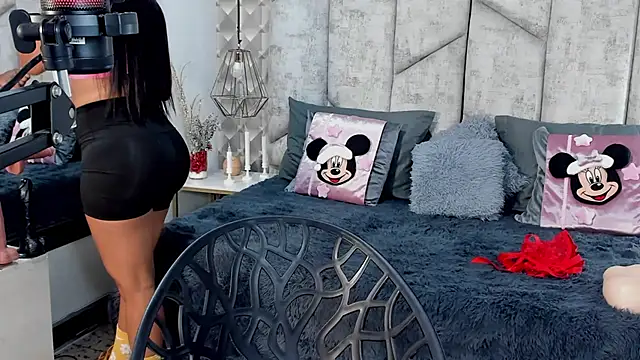 Snapshot of NiicolleMiller chatting on 11-17-25, 03:40 NiicolleMiller online show from 11-17-25, 03:40