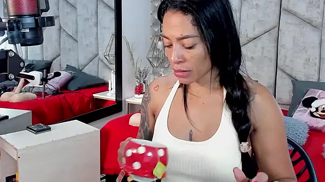 Snapshot of NiicolleMiller chatting on 11-20-25, 11:54 NiicolleMiller online show from 11-20-25, 11:54