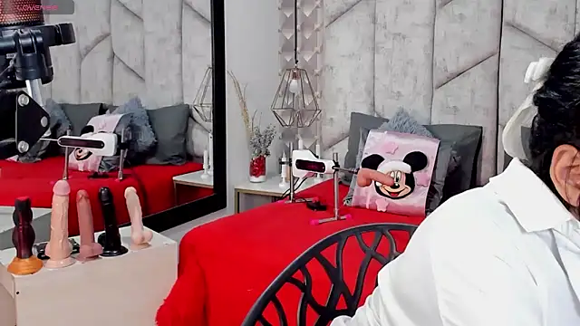 Snapshot of NiicolleMiller chatting on 11-26-25, 06:09 NiicolleMiller online show from 11-26-25, 06:09