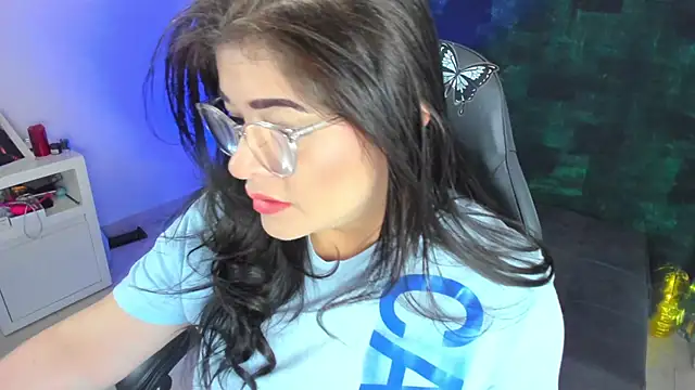 Snapshot of BellaFlaming chatting on 01-29-25, 10:48 BellaFlaming online show from 01-29-25, 10:48