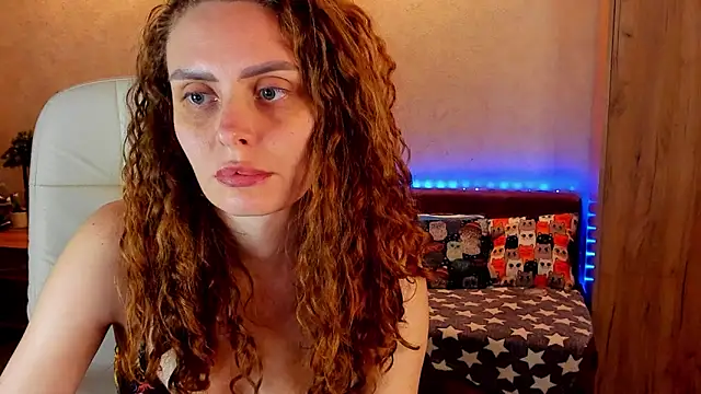 Snapshot of mia_grantes chatting on 12-12-24, 10:42 mia grantes online show from 12-12-24, 10:42