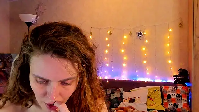 Snapshot of mia_grantes chatting on 12-24-24, 11:44 mia grantes online show from 12-24-24, 11:44