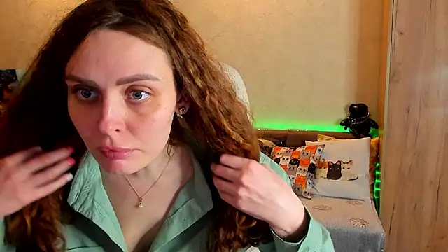 Snapshot of mia_grantes chatting on 01-18-25, 05:59 mia grantes online show from 01-18-25, 05:59