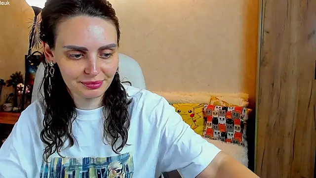 Snapshot of mia_grantes chatting on 10-05-25, 08:18 mia grantes online show from 10-05-25, 08:18
