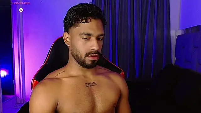 Snapshot of Christian_thor chatting on 12-15-25, 06:28 Christian thor online show from 12-15-25, 06:28