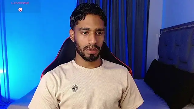 Snapshot of Christian_thor chatting on 03-10-26, 04:17 Christian thor online show from 03-10-26, 04:17