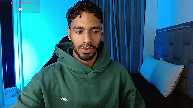 Snapshot of Christian_thor chatting on 03-25-26, 04:07 Christian thor online show from 03-25-26, 04:07