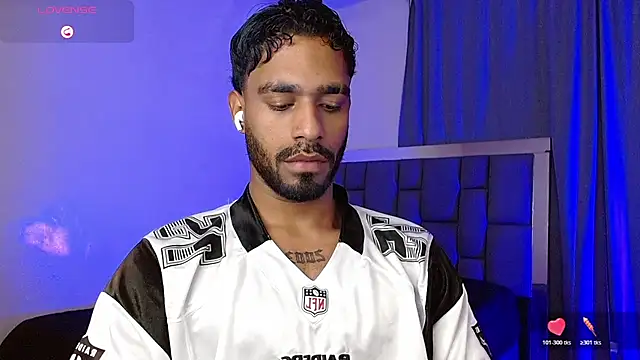 Snapshot of Christian_thor chatting on 04-06-26, 03:48 Christian thor online show from 04-06-26, 03:48