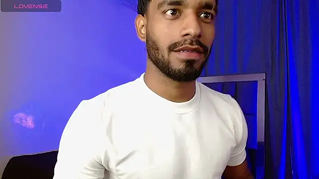 Snapshot of Christian_thor chatting on 04-08-26, 03:39 Christian thor online show from 04-08-26, 03:39