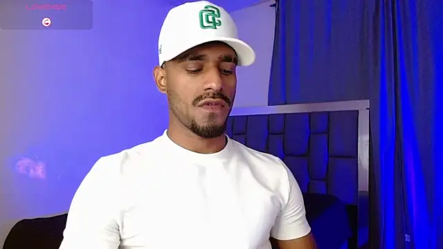 Snapshot of Christian_thor chatting on 04-12-26, 03:55 Christian thor online show from 04-12-26, 03:55