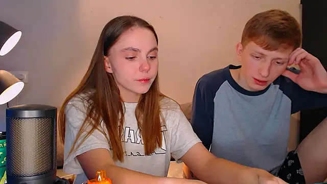 juliaanddima online show from 12-13-24, 10:02
