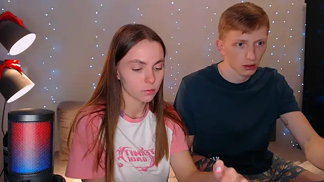 juliaanddima online show from 02-17-25, 12:21