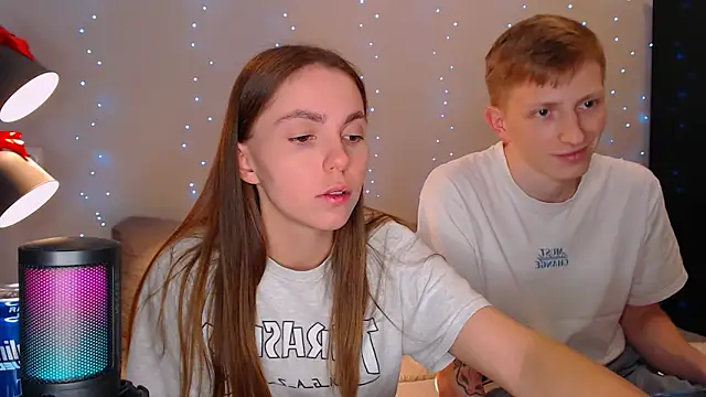 juliaanddima online show from 02-18-25, 12:37