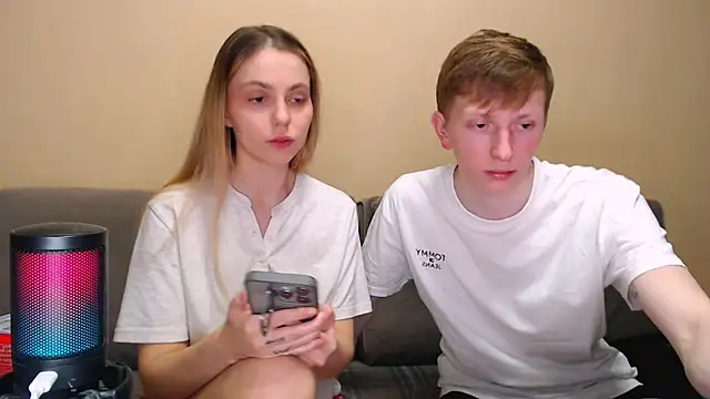 juliaanddima online show from 02-18-26, 10:39