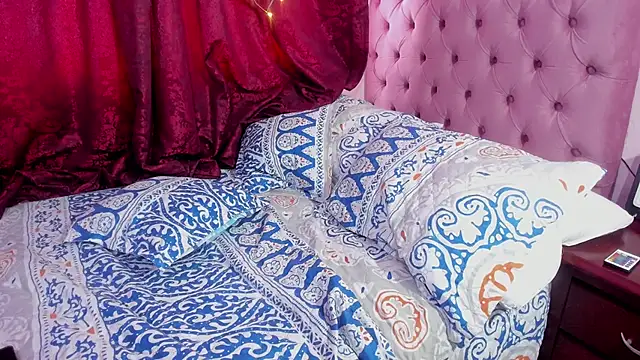 Snapshot of Room312_ chatting on 10-31-25, 06:42 Room312 online show from 10-31-25, 06:42