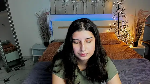 Linda EX online show from 12-06-24, 10:38