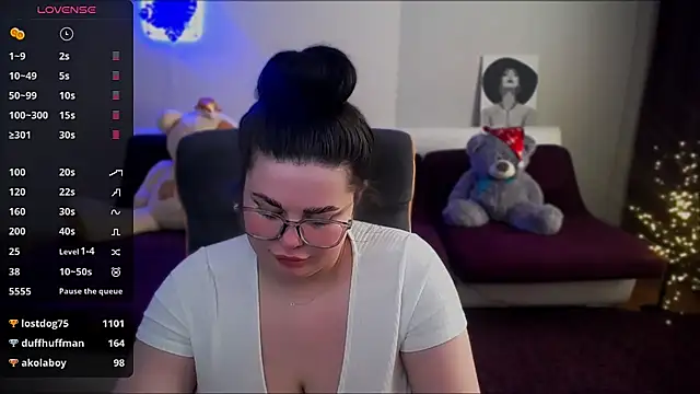 Emily Mo online show from 01-05-25, 09:37