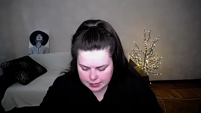 Emily Mo online show from 05-21-26, 05:36
