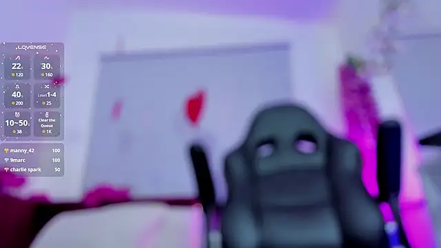 mia thompsonn  online show from 03-20-25, 05:47