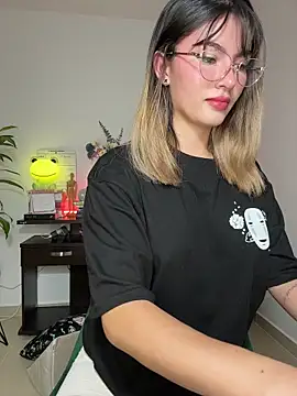 Your Honeey online show from 11-14-25, 11:35